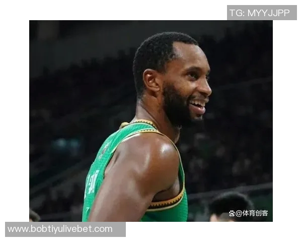 罗林斯进攻端显著提升投射水平逐渐稳定引关注